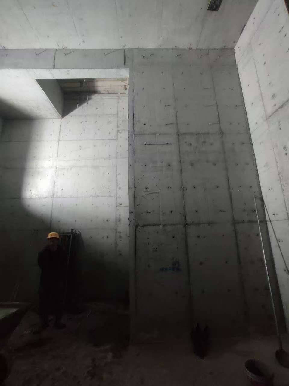 阜阳墙上开槽钢筋断了有影响吗